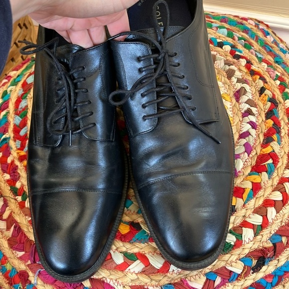 Cole Haan Sleek Black Leather Men's Shoes - Picture 10 of 10
